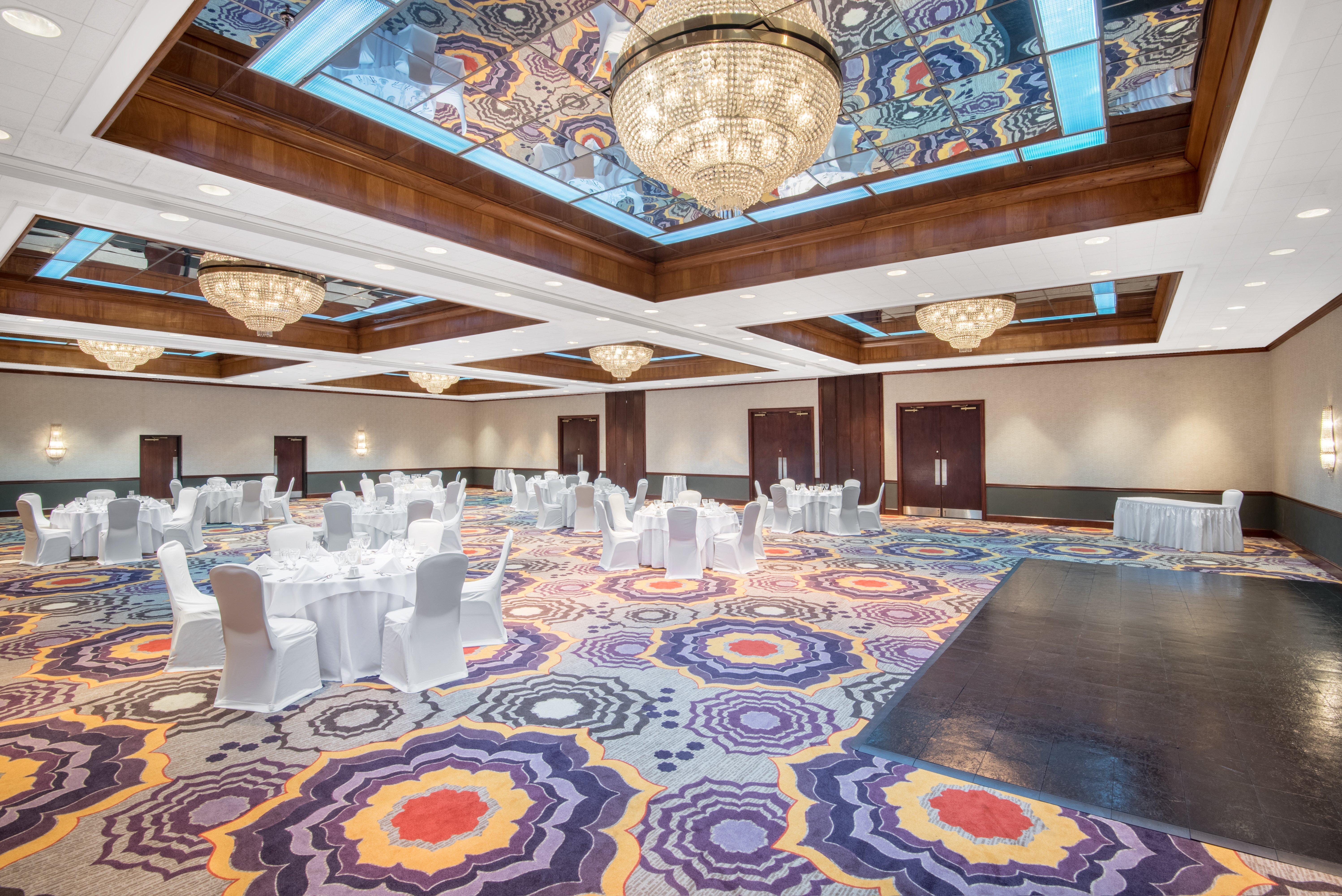 Crowne Plaza Hotel Hickory By Ihg Exterior photo